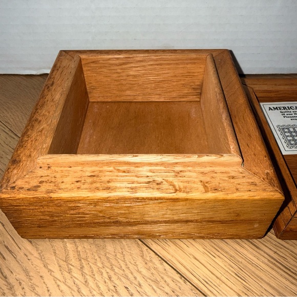 Wooden Jewelry Organizer with Double Wedding Quilt Design - Picture 9 of 14